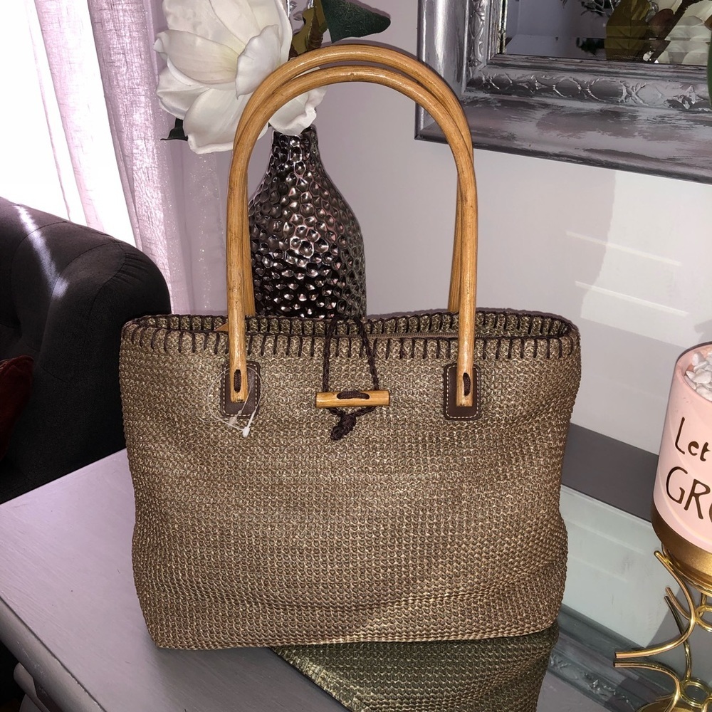 Cee klein handbag  woven in thread.